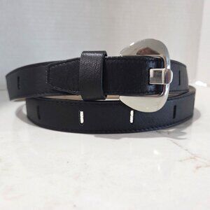 Chicos Genuine Leather Black Belt Size M Silver-Tone Buckle Detail Slots EUC
